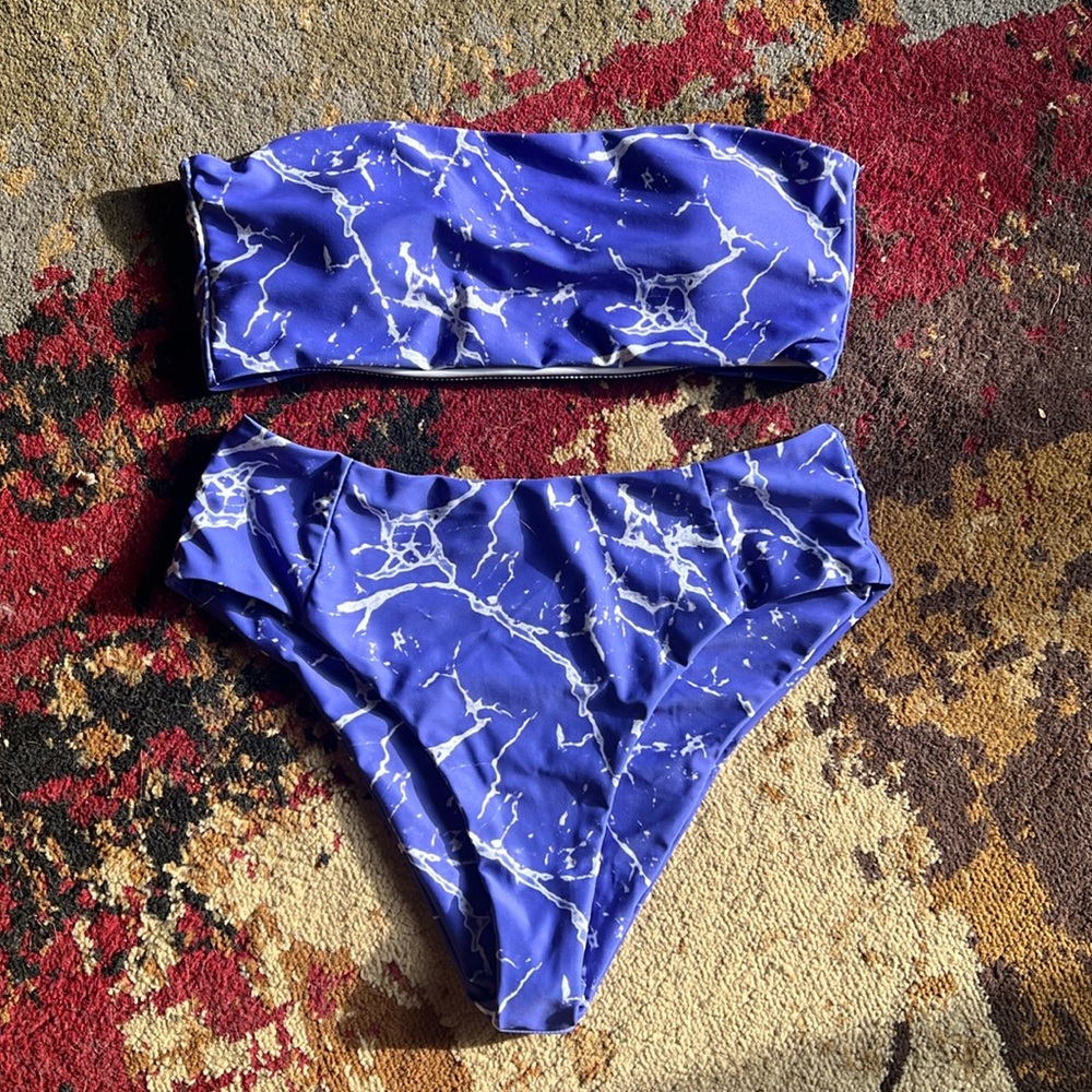 Medium size swimsuit